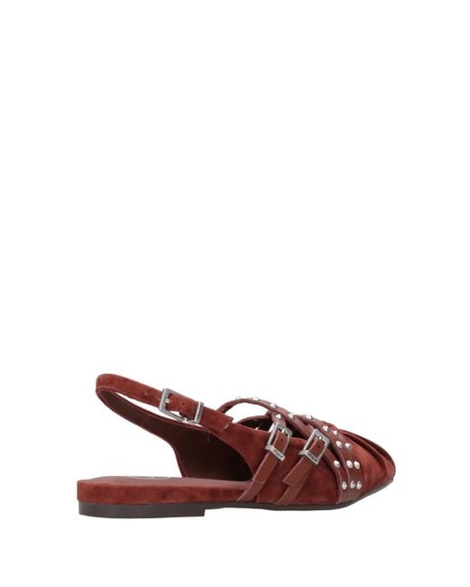 Ash Red Sandals