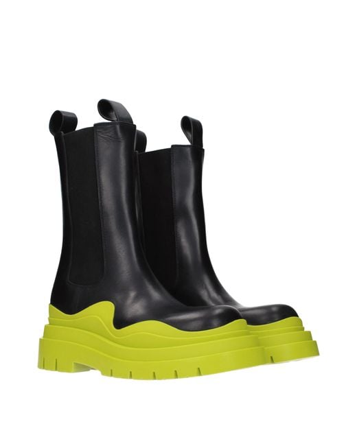 Bottega Veneta Black Boots/Lime Leather