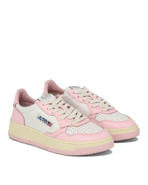 Autry Pink Sneakers "Medalist Low"