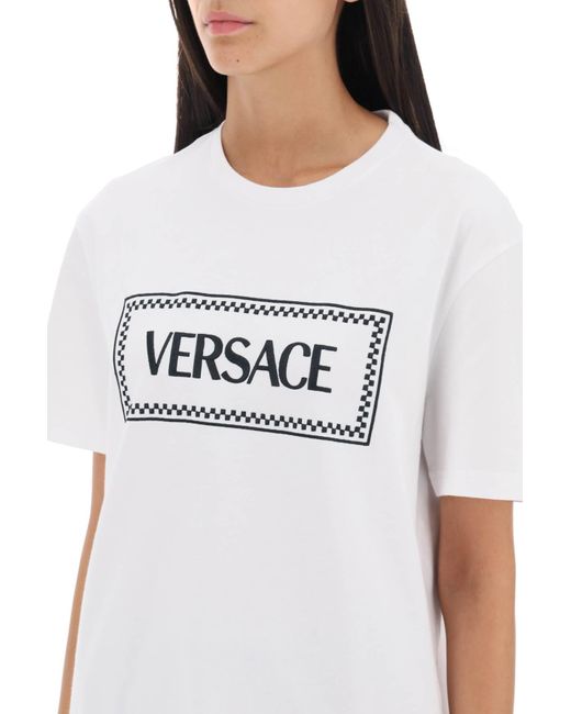 Versace White T -Shirt mit Logo -Stickerei