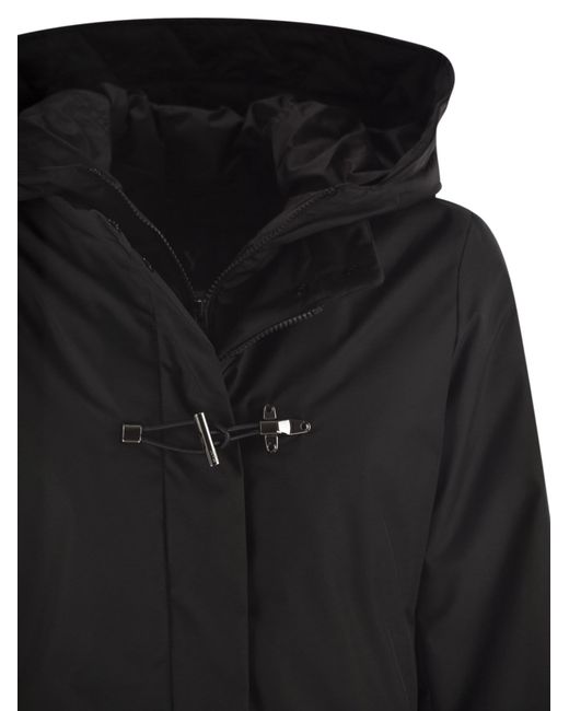 Fay Technische Gabardine Toggle Coat in het Black