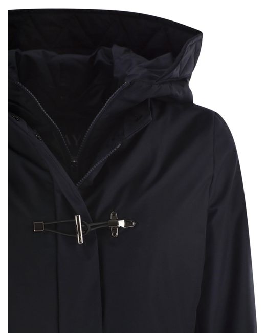 Fay Technische Gabardine Toggle Coat in het Blue