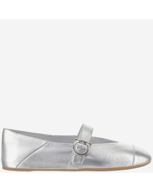Ferragamo Ballet Flats Ornament Hooks in het White