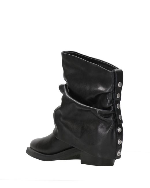 Bottes Noir Ash en coloris Black