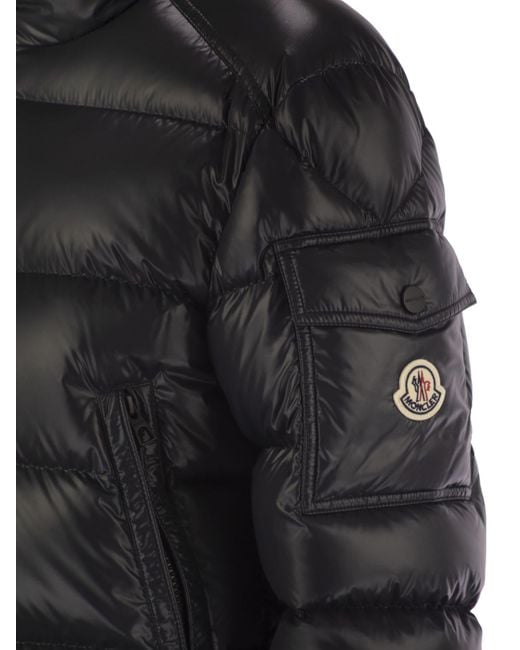 Moncler Petra Short Down Jacket in het Black
