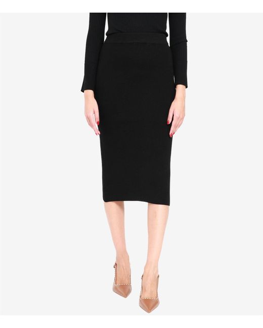 Kaos Black Skirts
