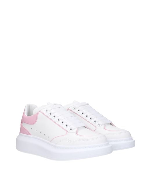Alexander McQueen White Sneakers Larry Donna Pelle Bianco/Rosa Tenue