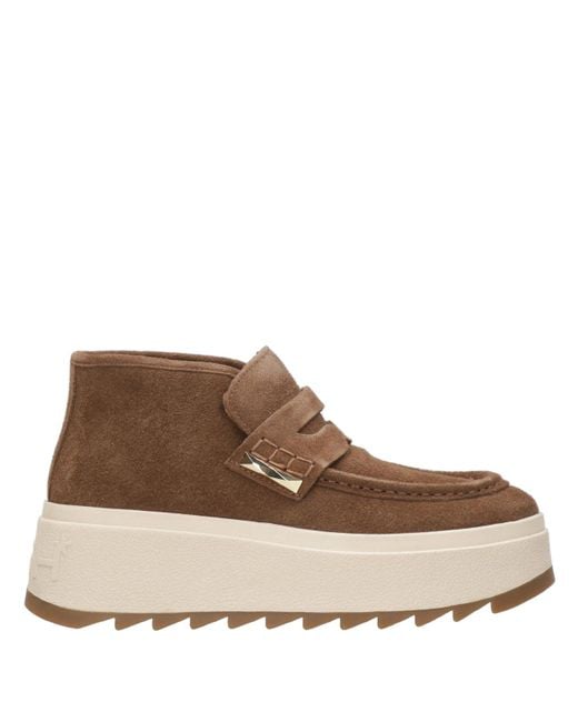Ash Brown Sneakers