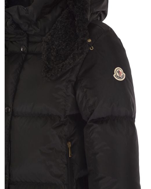 Moncler Castelnou Short Down Jacket Met Kap En Vierkant Quilten in het Black