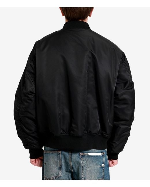 Hogan Jassen in het Black