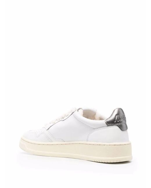 Autry White Medaillengewinner niedriger Leder -Turnschuhe
