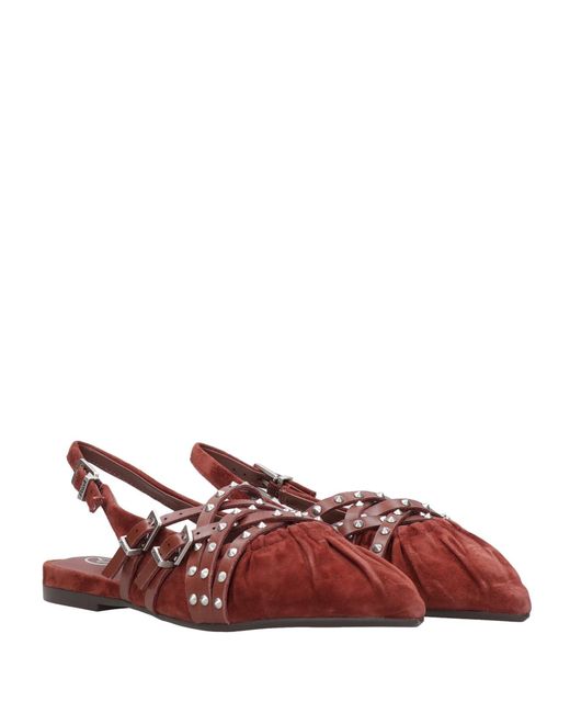 Ash Red Sandals