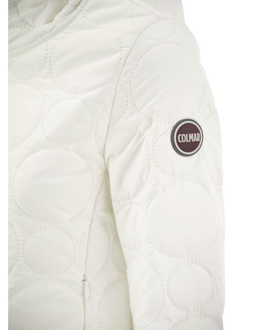 Veste Hoop avec capuche et courtepointe circulaire Colmar en coloris White
