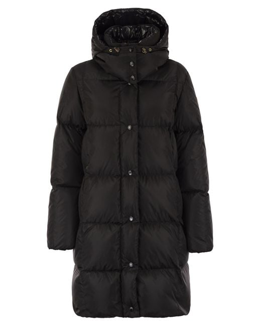 Moncler Litte Long Down Jacket Met Vierkante Quilten En Kap in het Black