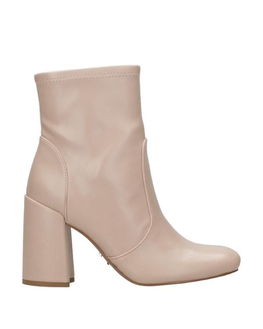Steve Madden Brown Boots