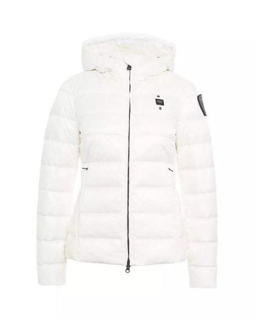 Blauer White Charme
