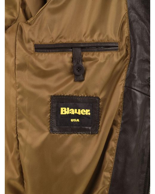 Blauer Blauwe Jassen in het Gray