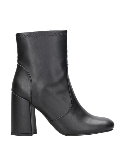 Steve Madden Black Boots