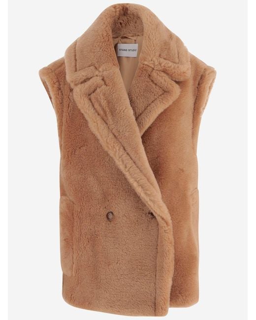 Stand Studio Brown Stand Studio