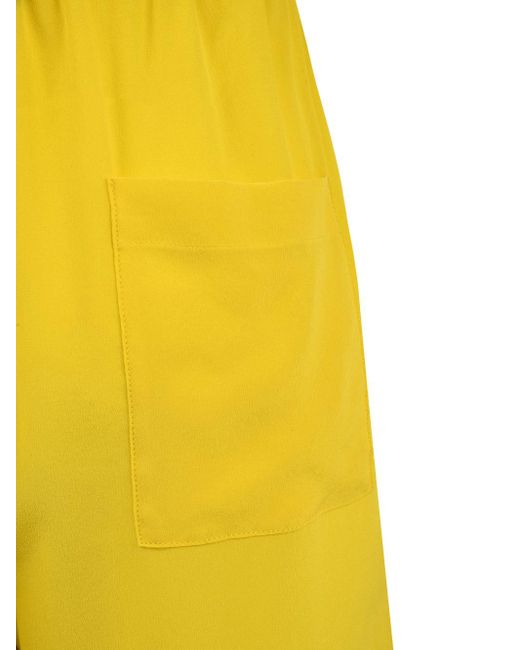 Aspesi Shorts in het Yellow