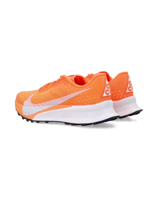 Nike Orange Turnschuhe