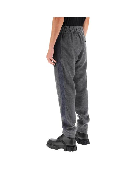Pantaloni con logo in cashmere di Fendi in Gray da Uomo
