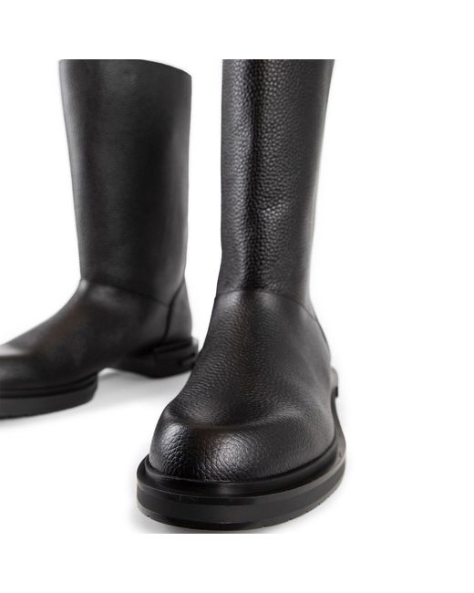Botas de marco de cuero Fendi de hombre de color Black