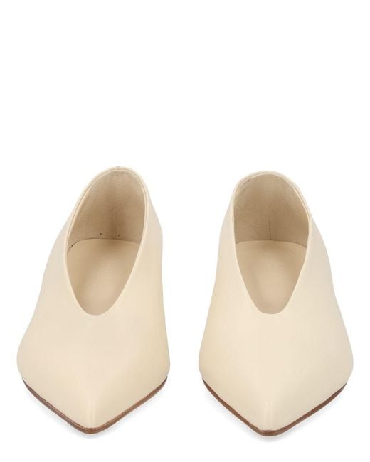 Aeyde Natural Clara 40 Leather Pumps