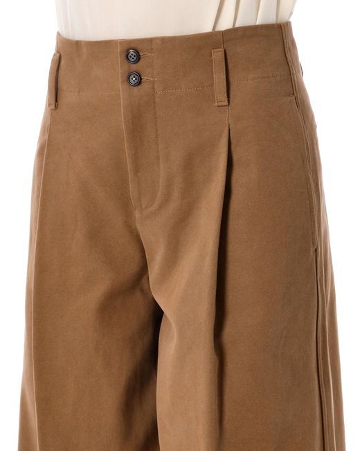 Chloé Broek in het Brown