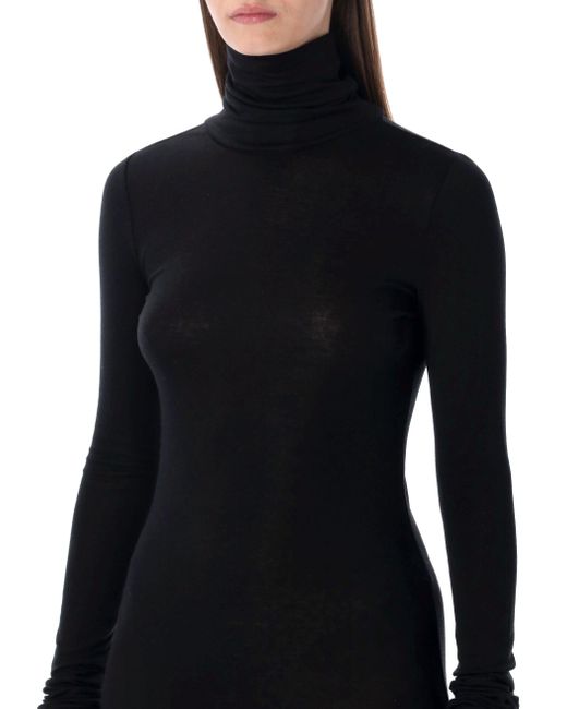 THE GARMENT Black Das Kleidungsstück kleidet sich schwarz