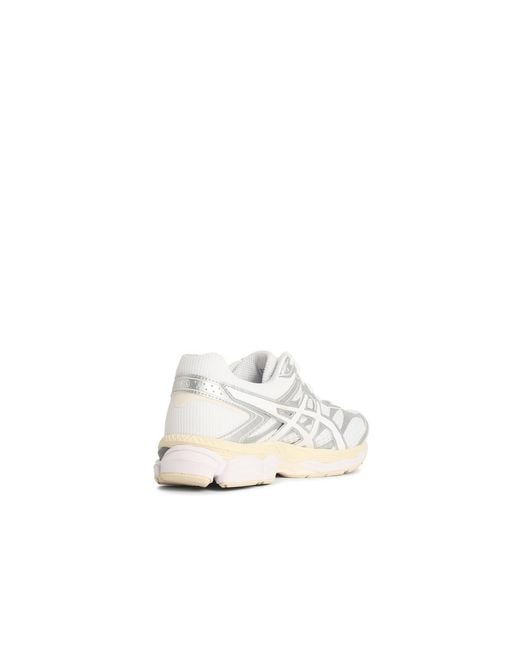 Asics White 'Cumulus 16' Tech Fabric Blend Sneakers