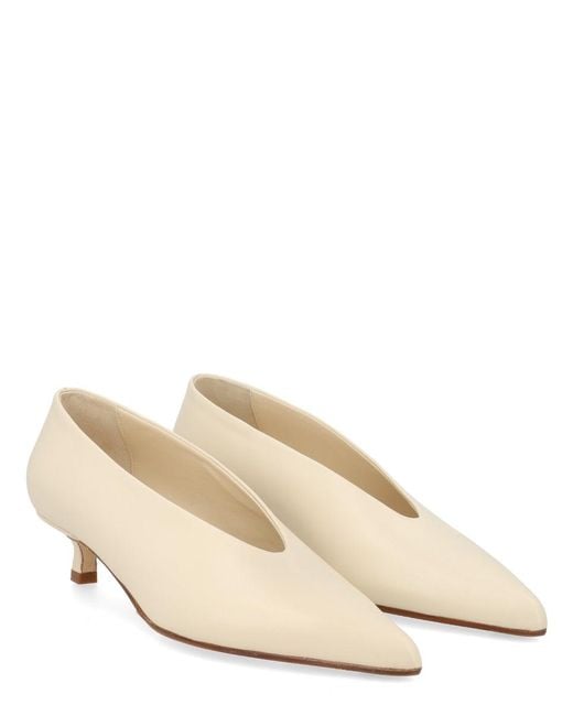 Aeyde Natural Clara 40 Leather Pumps