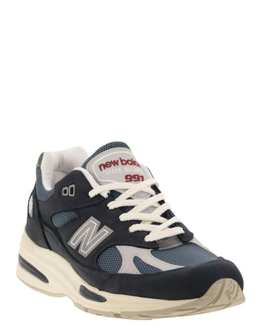 New Balance Black 991V2