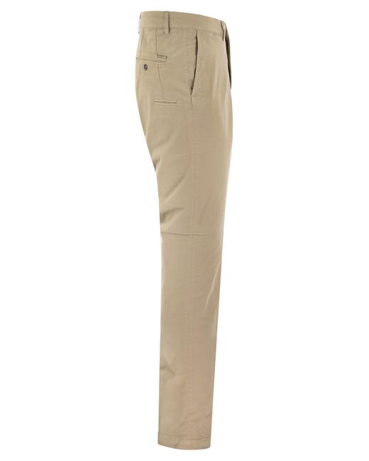 Stretch Cotton Gabardine Chino pantaloni di Peserico in Natural