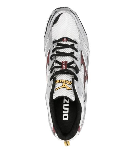Mizuno Mxr in het White