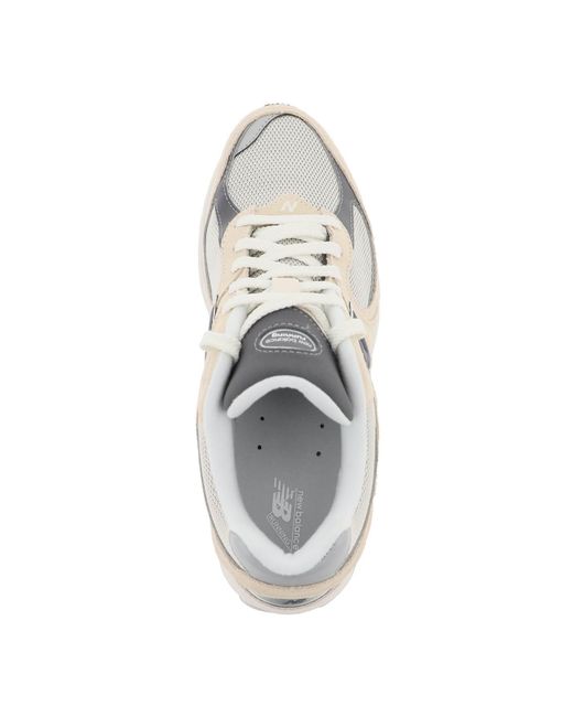 2002 R Sneakers New Balance de color White