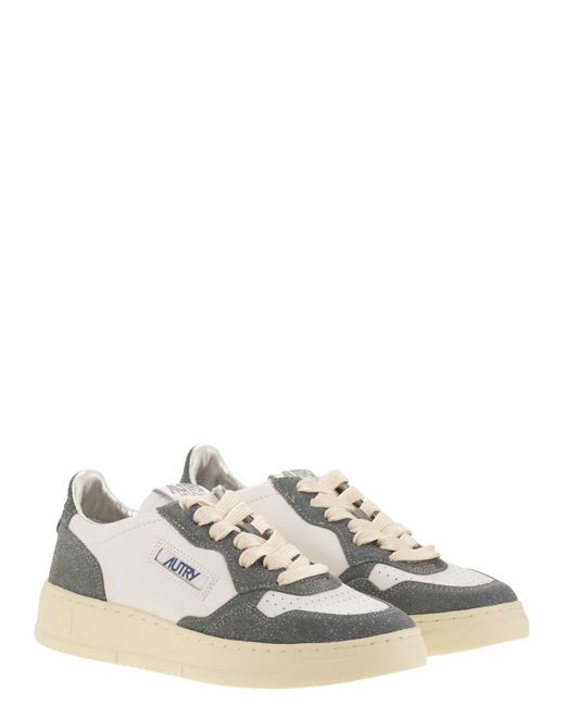 Autry Medaillewinnaar Lage Sneakers Met Tweekleurige Glitter in het White