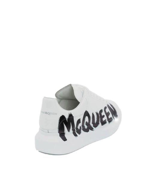Alexander McQueen Graffiti Print Oversized Sneakers in het White
