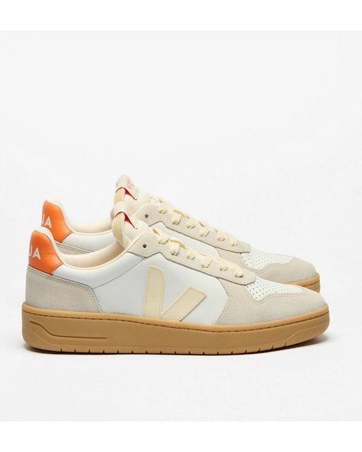 Veja White V 82