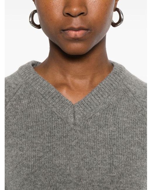 DUNST Gray Wollpullover mit V-Ausschnitt