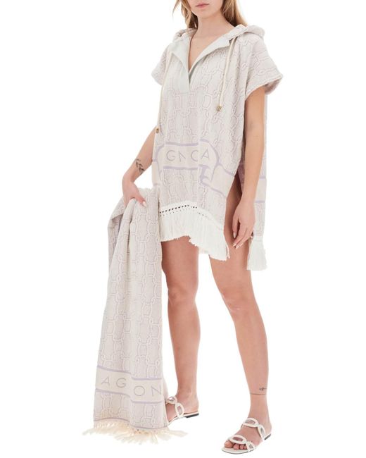 Agnona White Terry Poncho mit Kettenmotiv