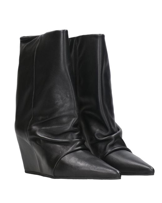 Vic Matié Black Boots