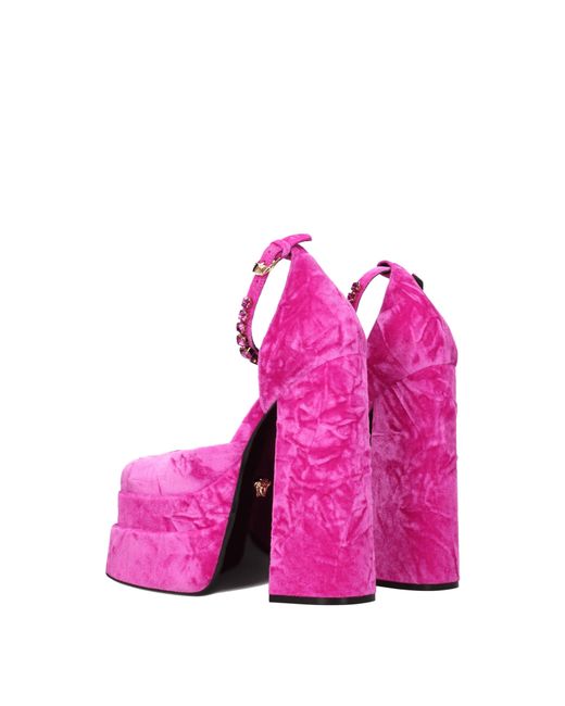 Pumps Versace en coloris Pink