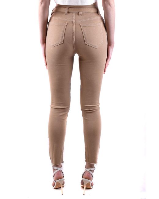 Rosa Beige Pinko de color Natural