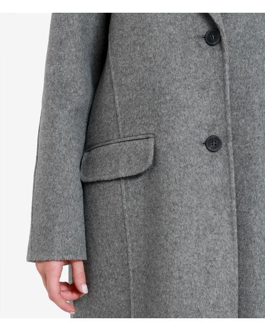 Kaos Jassen in het Gray