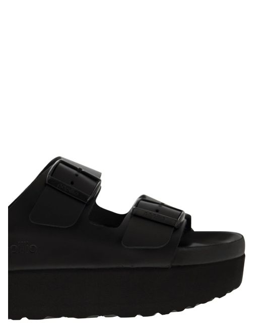 Sandalia de plataforma Arizona con dos hebillas Birkenstock de color Black