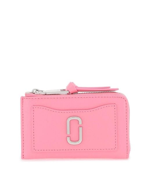 La instantánea de utilidad Top Zip Multi Wallet Marc Jacobs de color Pink