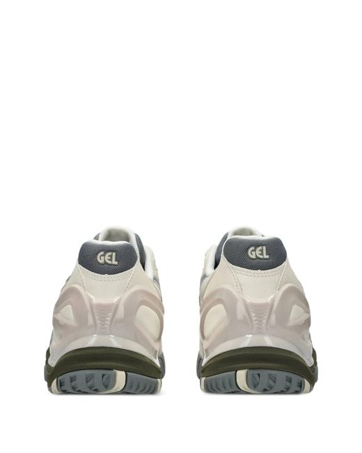 Asics White Supportiv-Overlay-Sneakers Mit Mesh-Einsatz