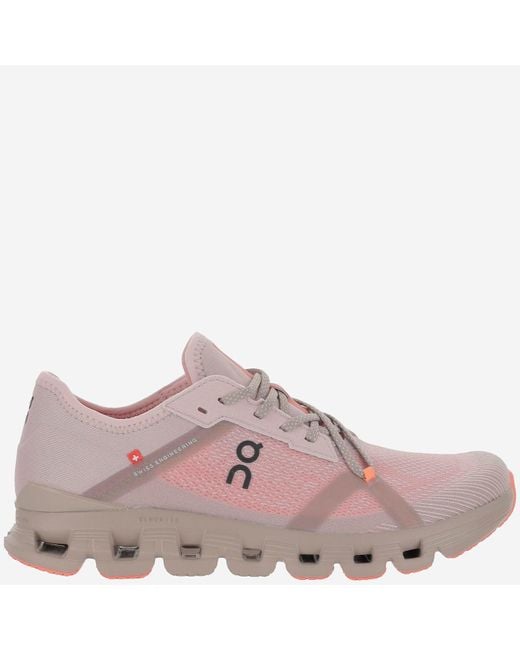 In Esecuzione Di Scarpe Da Ginnastica Cloudflow di On Shoes in Pink
