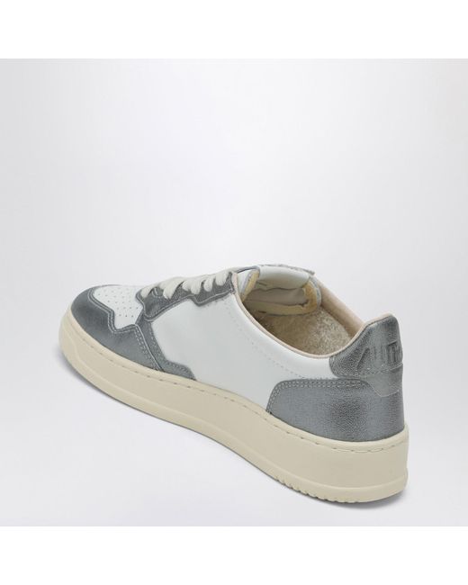 Autry Medalist Sneakers In White/silver